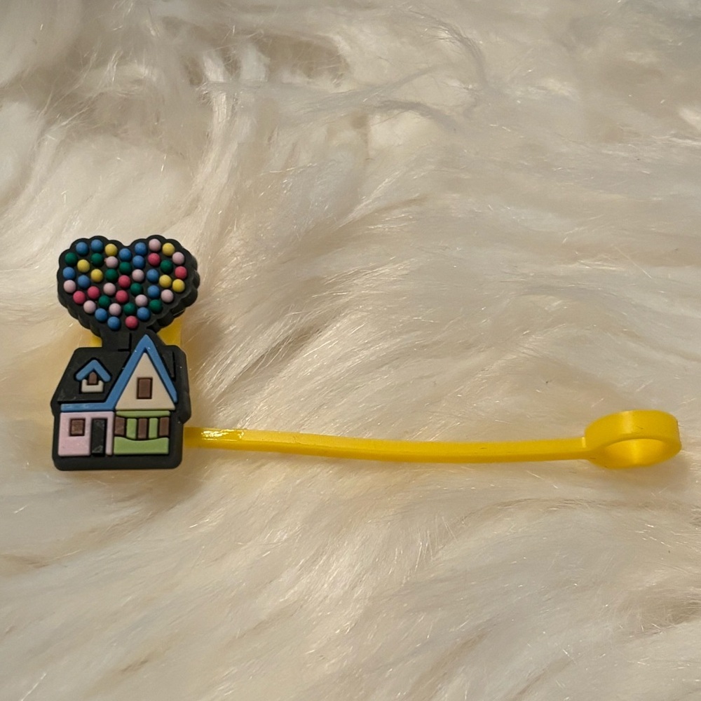Up House Straw Topper - Picture 2 of 3